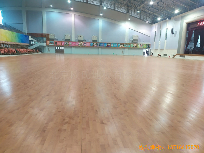 廣州廣東實驗中學體育館運動地板鋪裝案例3