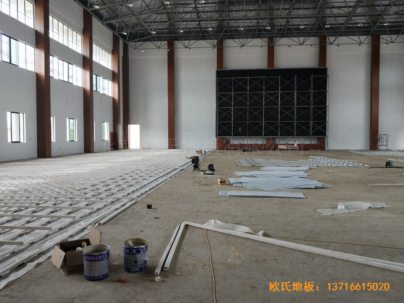 德清求是高中籃球館體育木地板鋪設案例1
