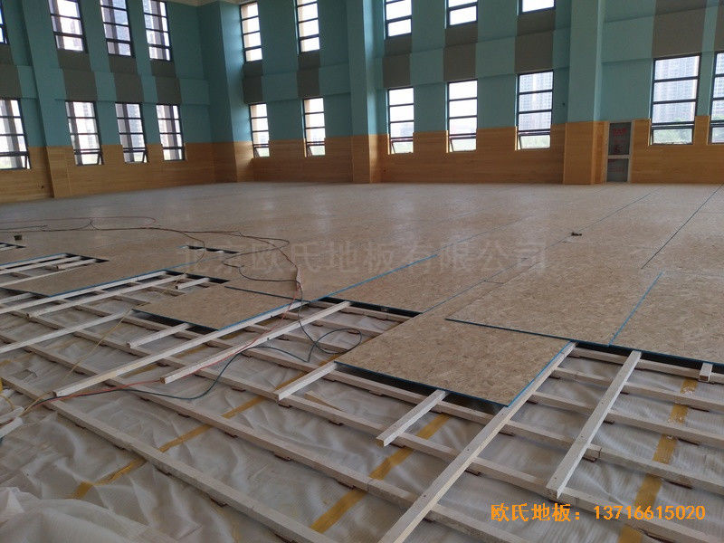 武漢廣阜屯小學清江錦城分校籃球館運動地板施工案例2