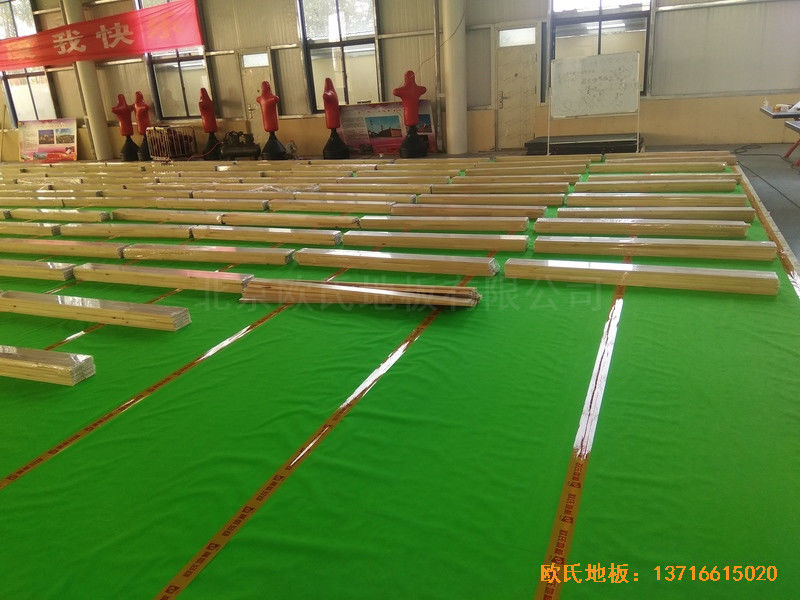 江蘇虎腰村愛爾行業學校運動館運動地板安裝案例3