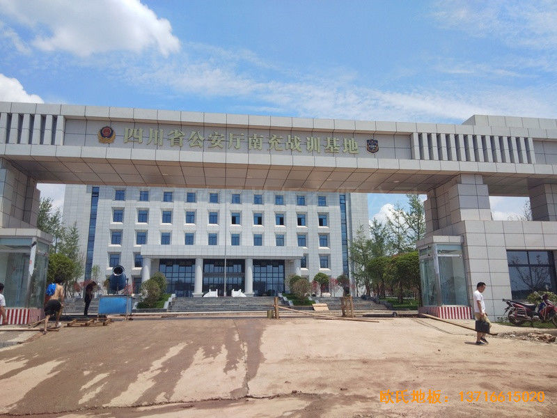 南充特戰訓練基地籃球館運動木地板鋪裝案例0