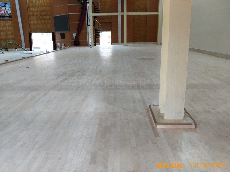 四川白頭鎮13667部隊運動館體育地板鋪裝案例5