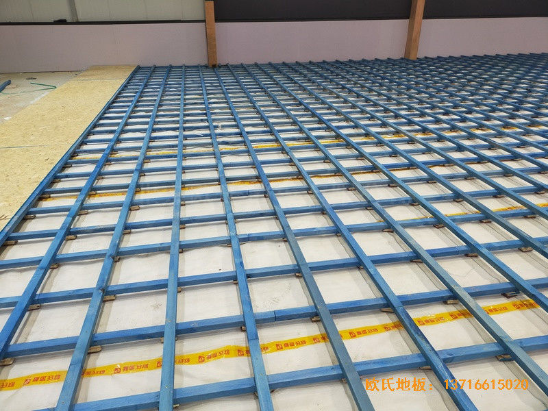 山東北環(huán)路平安行駕校籃球館運動木地板鋪設(shè)案例2