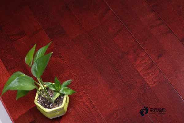楓樺木籃球場(chǎng)館地板安裝公司