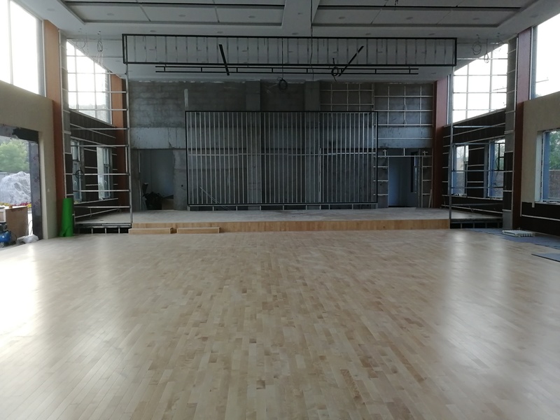 晉中中鐵三局六公司舞臺(tái)木地板施工案例6