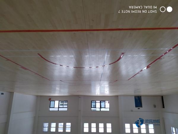 運(yùn)動木地板表面滑動摩擦系數(shù)的測定