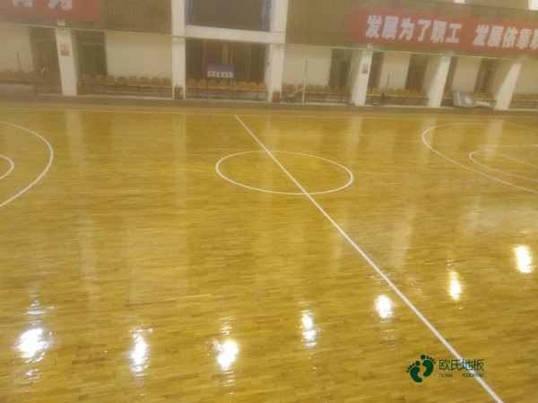 運(yùn)動(dòng)木地板龍骨結(jié)構(gòu)要求是多少
