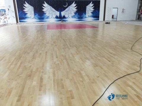 實(shí)木籃球場館地板價(jià)格