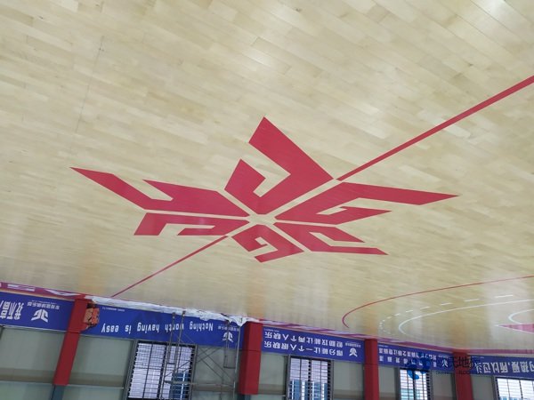 國產運動籃球木地板報價