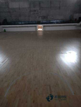 雙龍骨體育籃球地板保養知識2