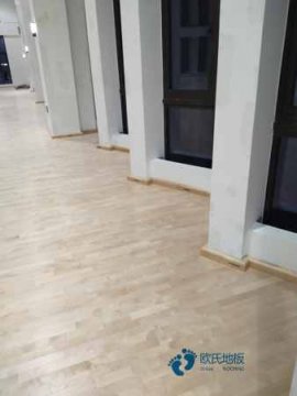 體育木地板籃球館安裝視