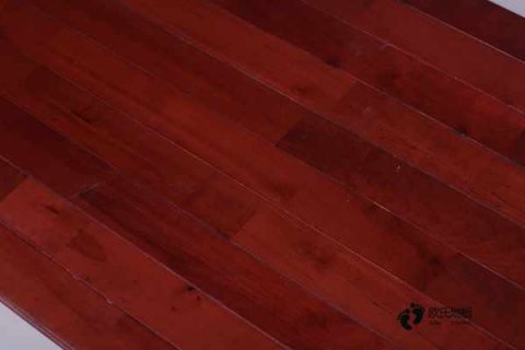 雙龍骨運(yùn)動場地板怎樣保養(yǎng)