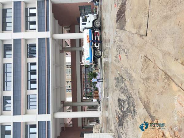 單龍骨運(yùn)動(dòng)體育地板保養(yǎng)知識(shí)3