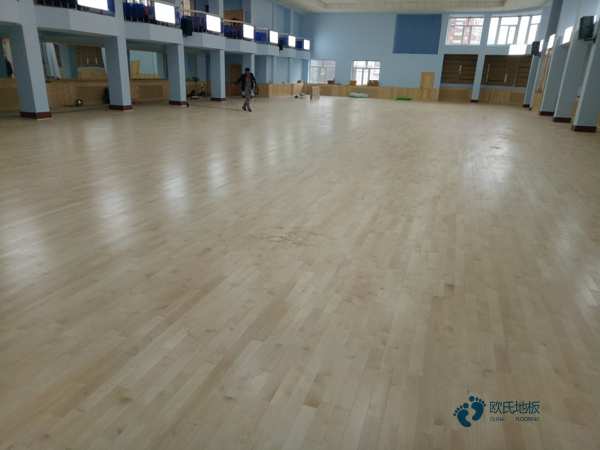 25厚體育運(yùn)動(dòng)木地板牌子2