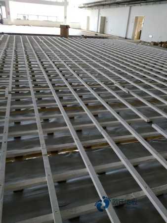 楓樺木運動籃球木地板報價