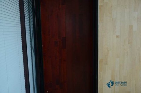 雙龍骨運動實木地板