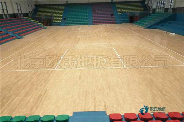 籃球館專(zhuān)用運(yùn)動(dòng)木地板施工工藝2