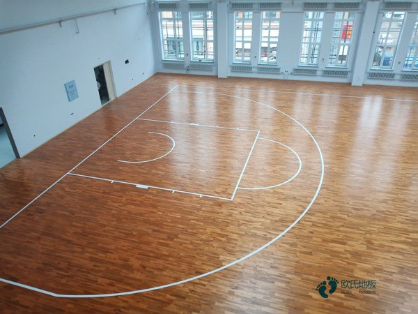 國標運動籃球木地板價錢