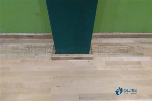 楓樺木運(yùn)動(dòng)籃球木地板施工價(jià)格